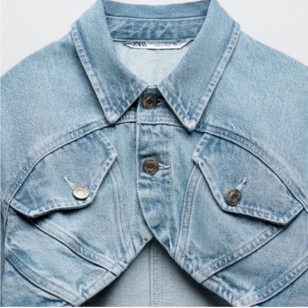 ZARA Cropped Denim Jacket Light Wash Arched Hem Jean Bolero Size L‎ - Picture 9 of 13